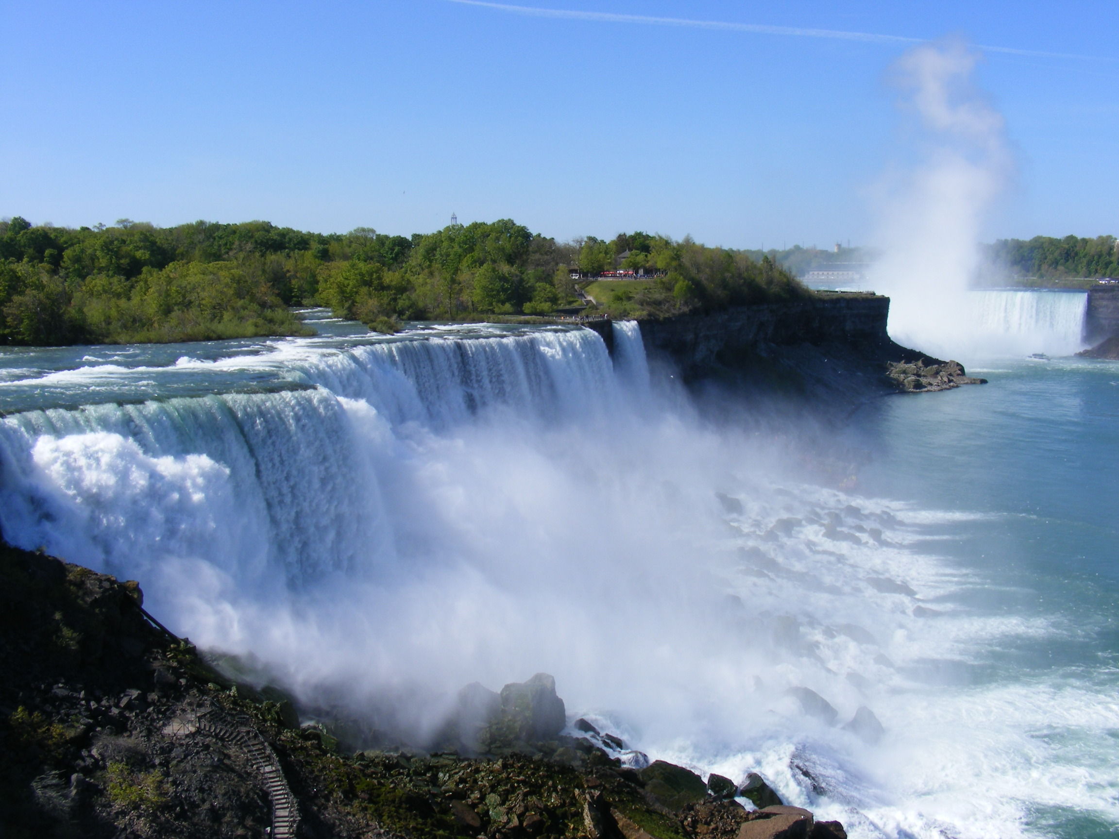 stockvault-beauty-of-niagara-falls107433